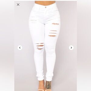 NWT Fashion Nova White Skinny Jeans